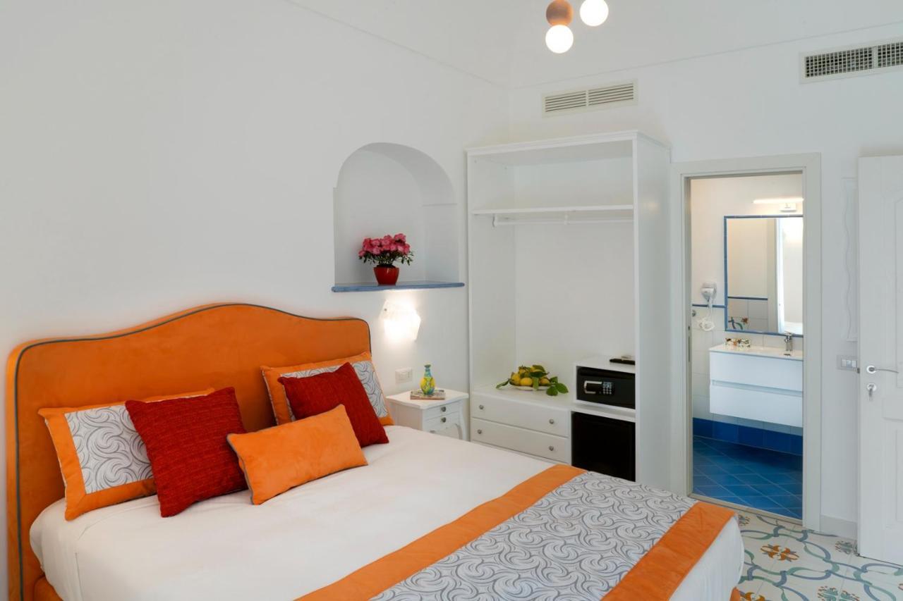Suites In The Amalfi Coast - Guesthouse With Terrace Near Amalfi - Breathtaking View Of Ravello Scala Bagian luar foto