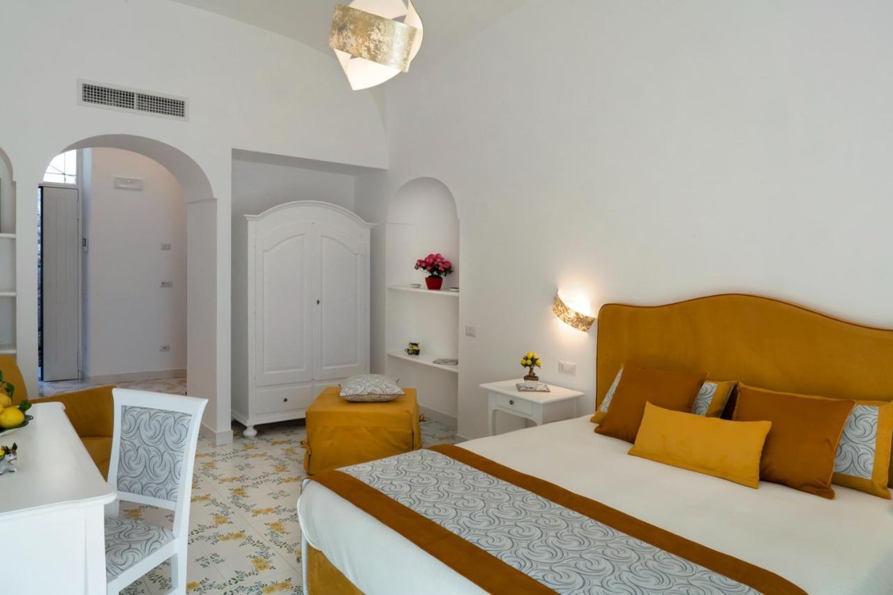 Suites In The Amalfi Coast - Guesthouse With Terrace Near Amalfi - Breathtaking View Of Ravello Scala Bagian luar foto