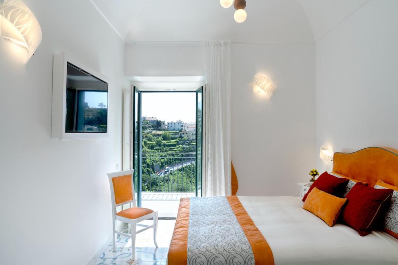 Suites In The Amalfi Coast - Guesthouse With Terrace Near Amalfi - Breathtaking View Of Ravello Scala Bagian luar foto