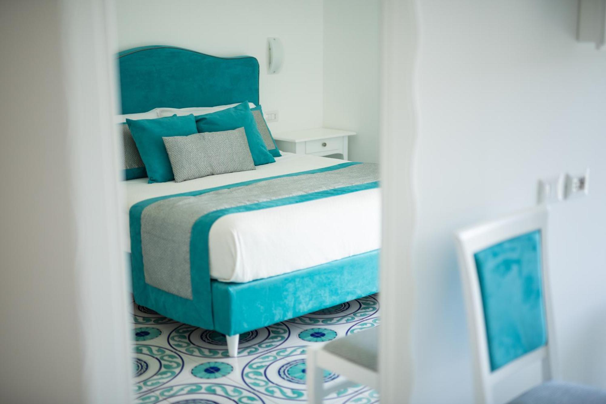 Suites In The Amalfi Coast - Guesthouse With Terrace Near Amalfi - Breathtaking View Of Ravello Scala Bagian luar foto