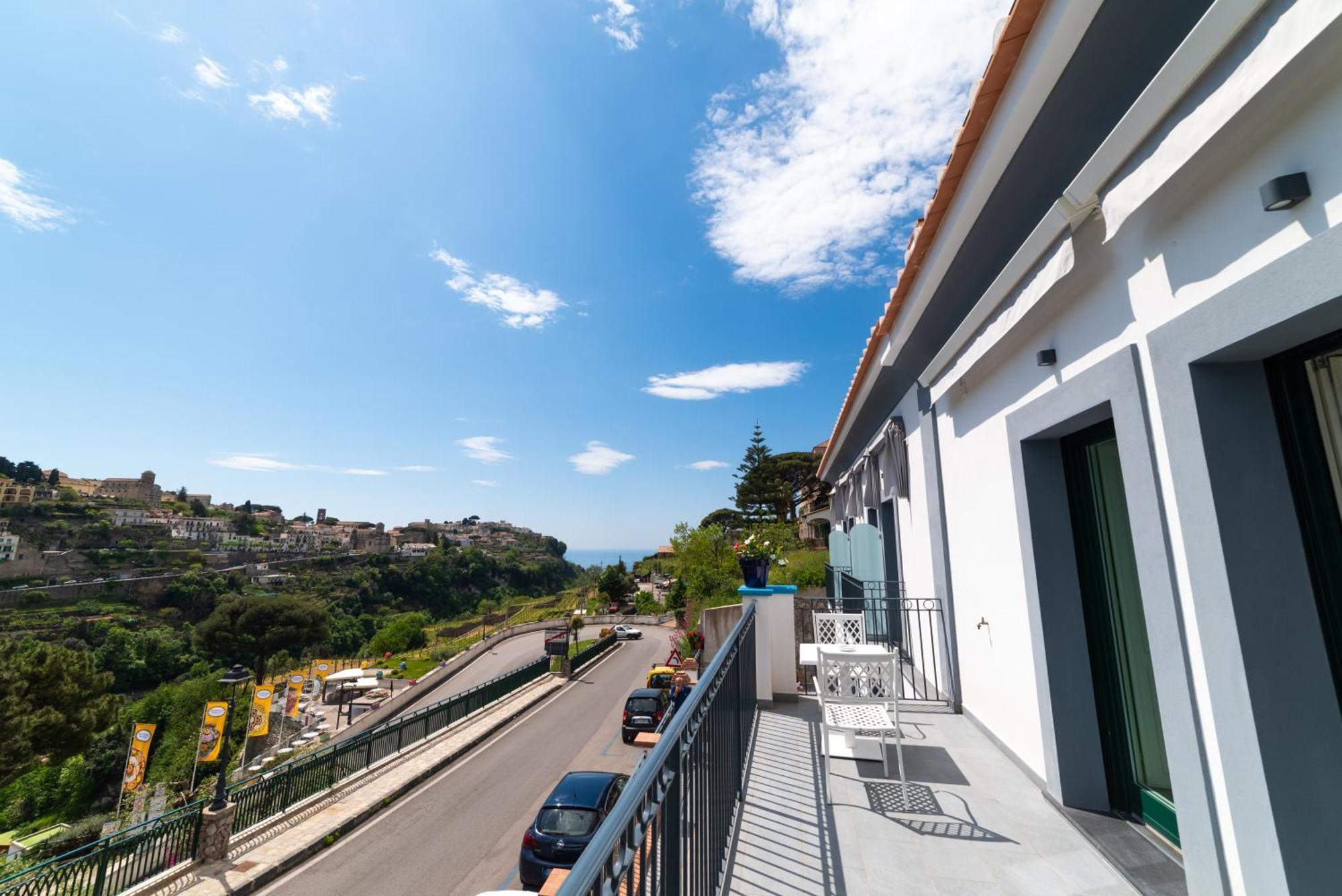 Suites In The Amalfi Coast - Guesthouse With Terrace Near Amalfi - Breathtaking View Of Ravello Scala Bagian luar foto