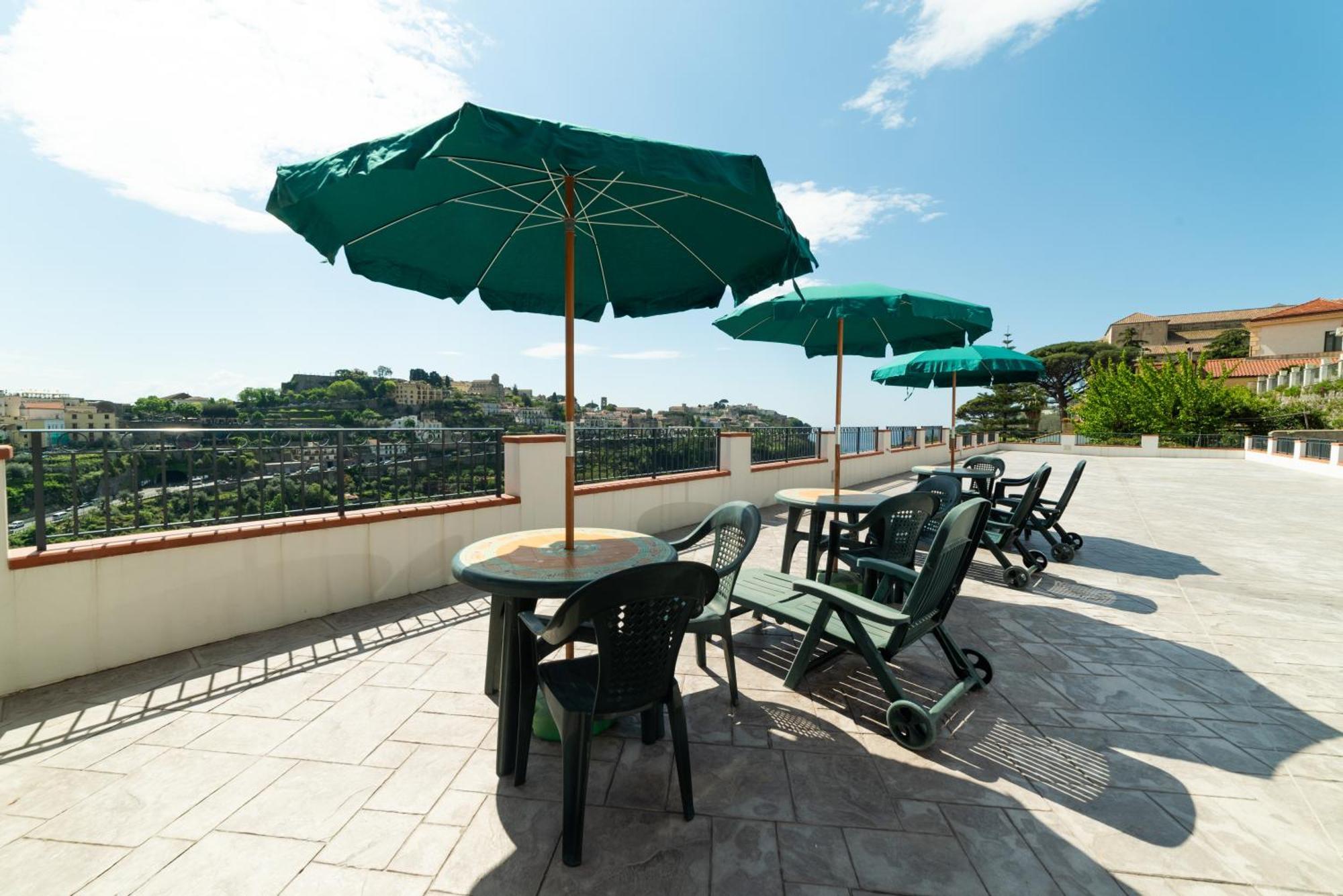 Suites In The Amalfi Coast - Guesthouse With Terrace Near Amalfi - Breathtaking View Of Ravello Scala Bagian luar foto