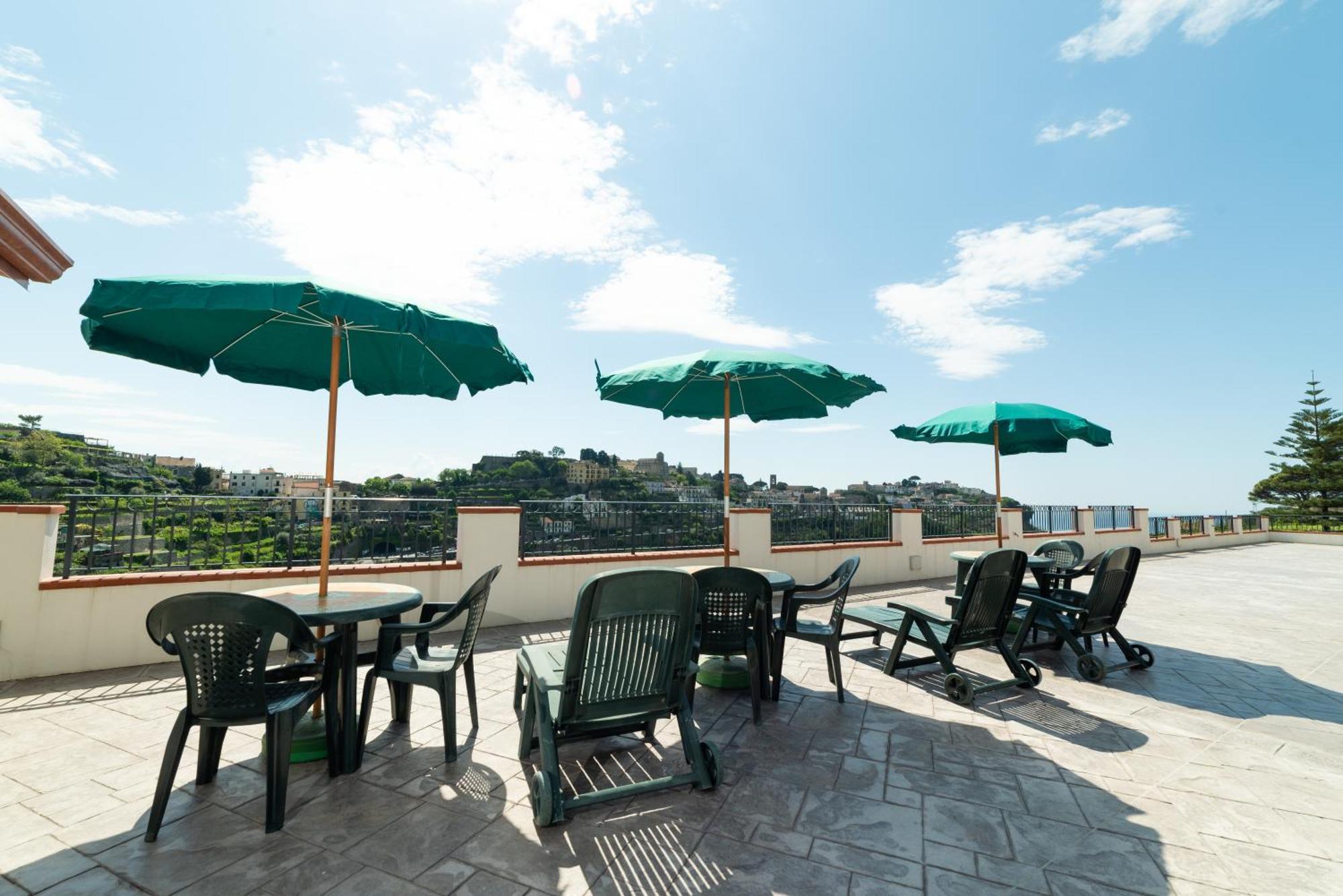 Suites In The Amalfi Coast - Guesthouse With Terrace Near Amalfi - Breathtaking View Of Ravello Scala Bagian luar foto
